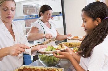 Are Schools Making Children Obese? Yes, One Expert Warns